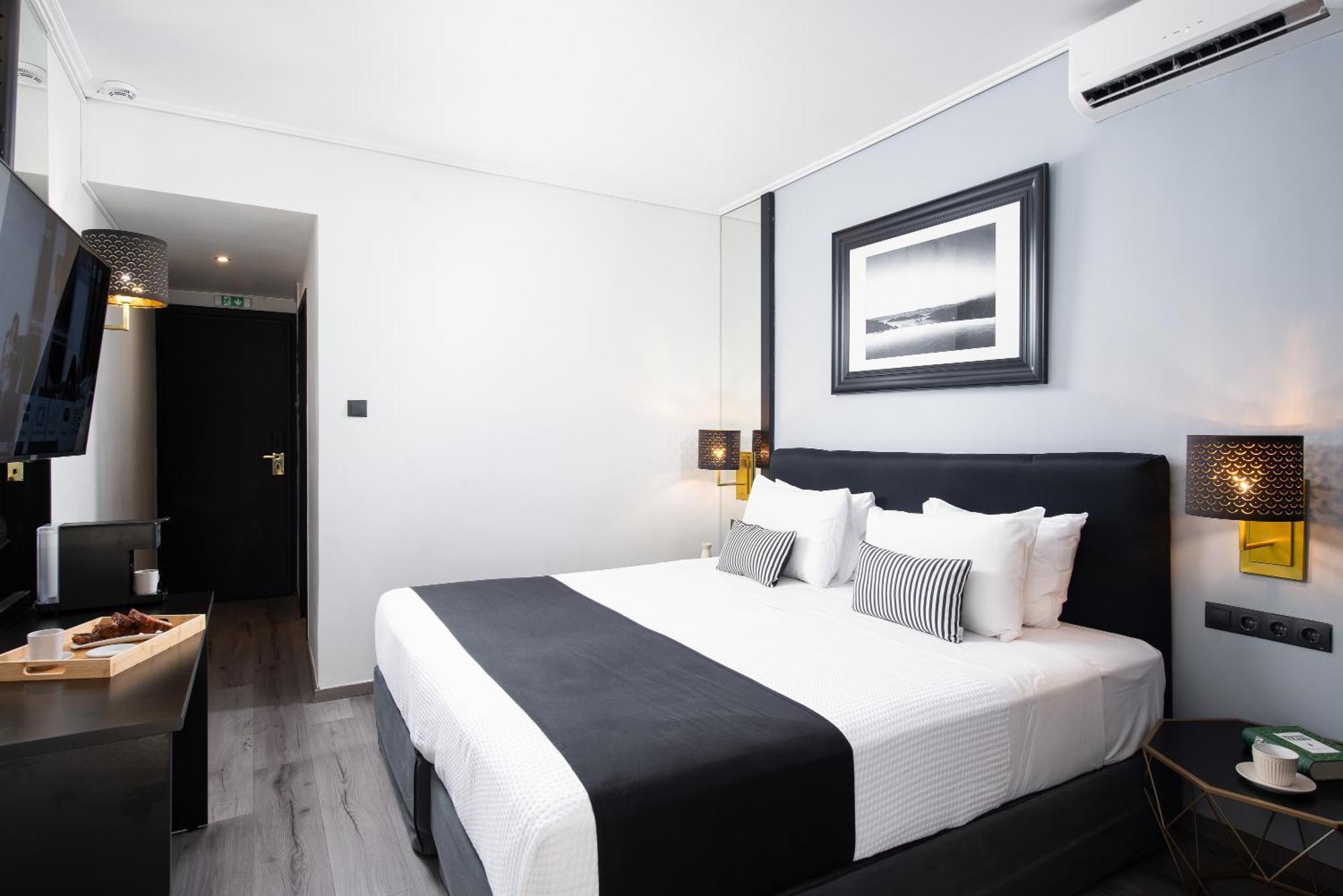 Double or Twin Room Garden View