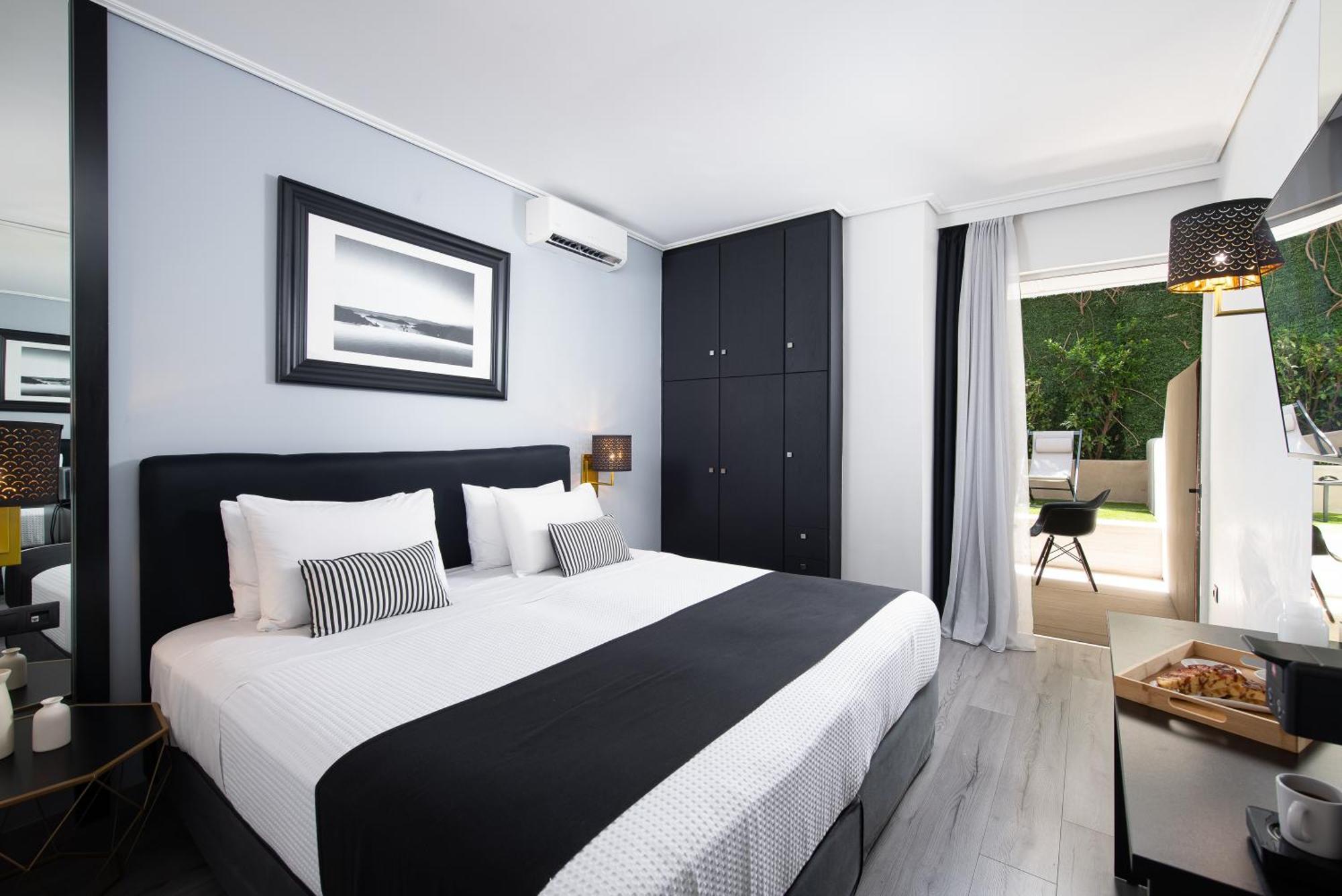 Double or Twin Room Garden View